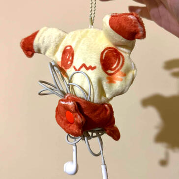 Mimikyu Cable Holder